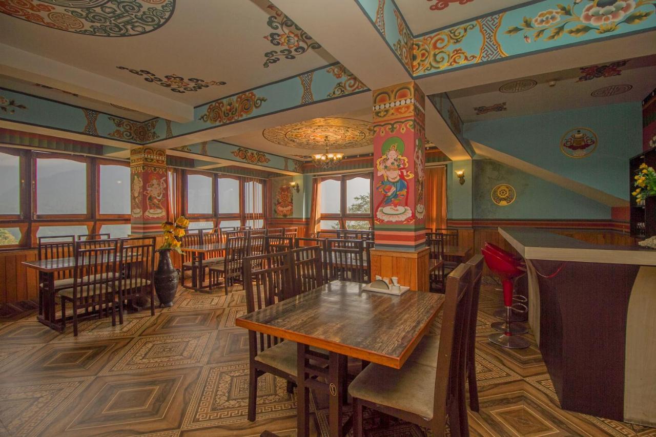 Retreat Hotel & Spa Gangtok Exterior photo