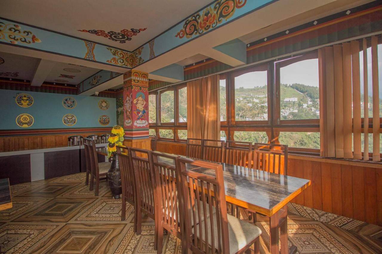 Retreat Hotel & Spa Gangtok Exterior photo